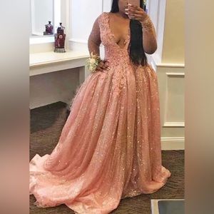 Baby pink ball gown size 30-36. READY TO SHIP! NO REFUNDS!